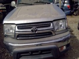 2002 TOYOTA 4RUNNER SILVER SR5 3.4L AT 2WD.  Z24870
